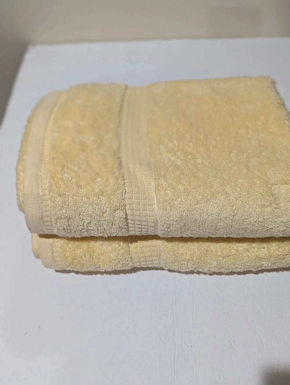 NEW Lot Of 2 Bianca Premium Very Soft Cotton Bath Towels - Light Yellow